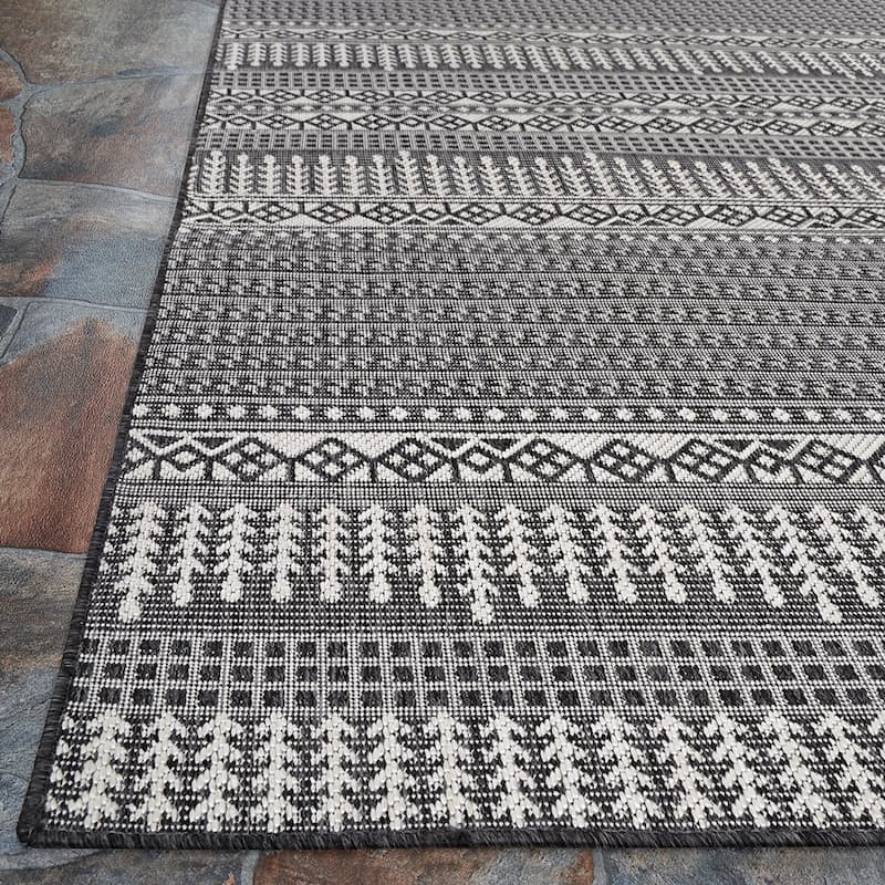 Sebille Grace Gray- Ivory Indoor/ Outdoor Area Rug