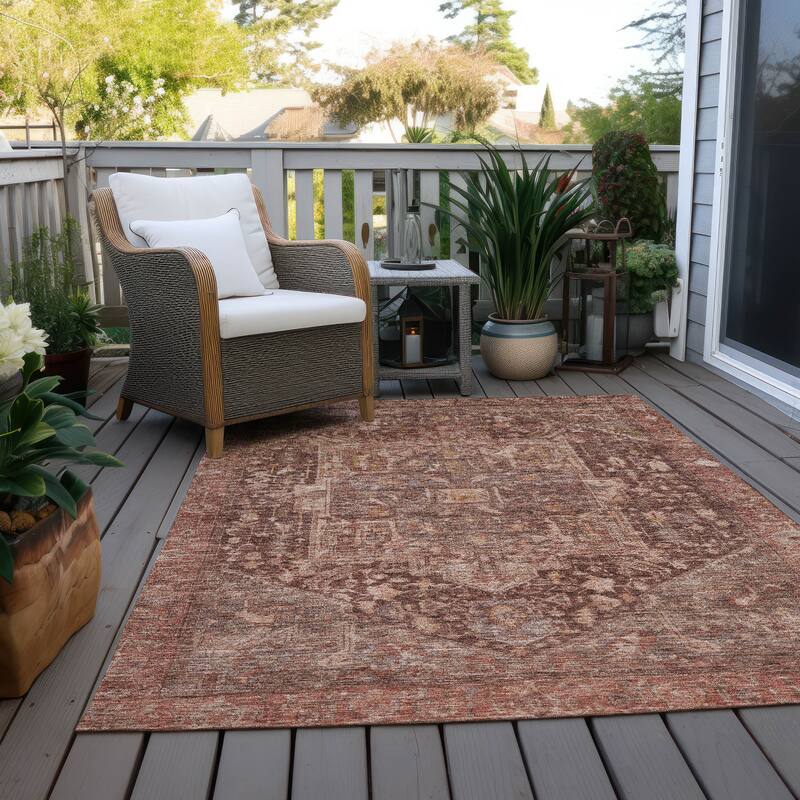 Machine Washable Indoor/ Outdoor Traditional Heriz Chantille Rug On