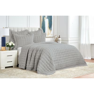 Danette Shale Quilt Set