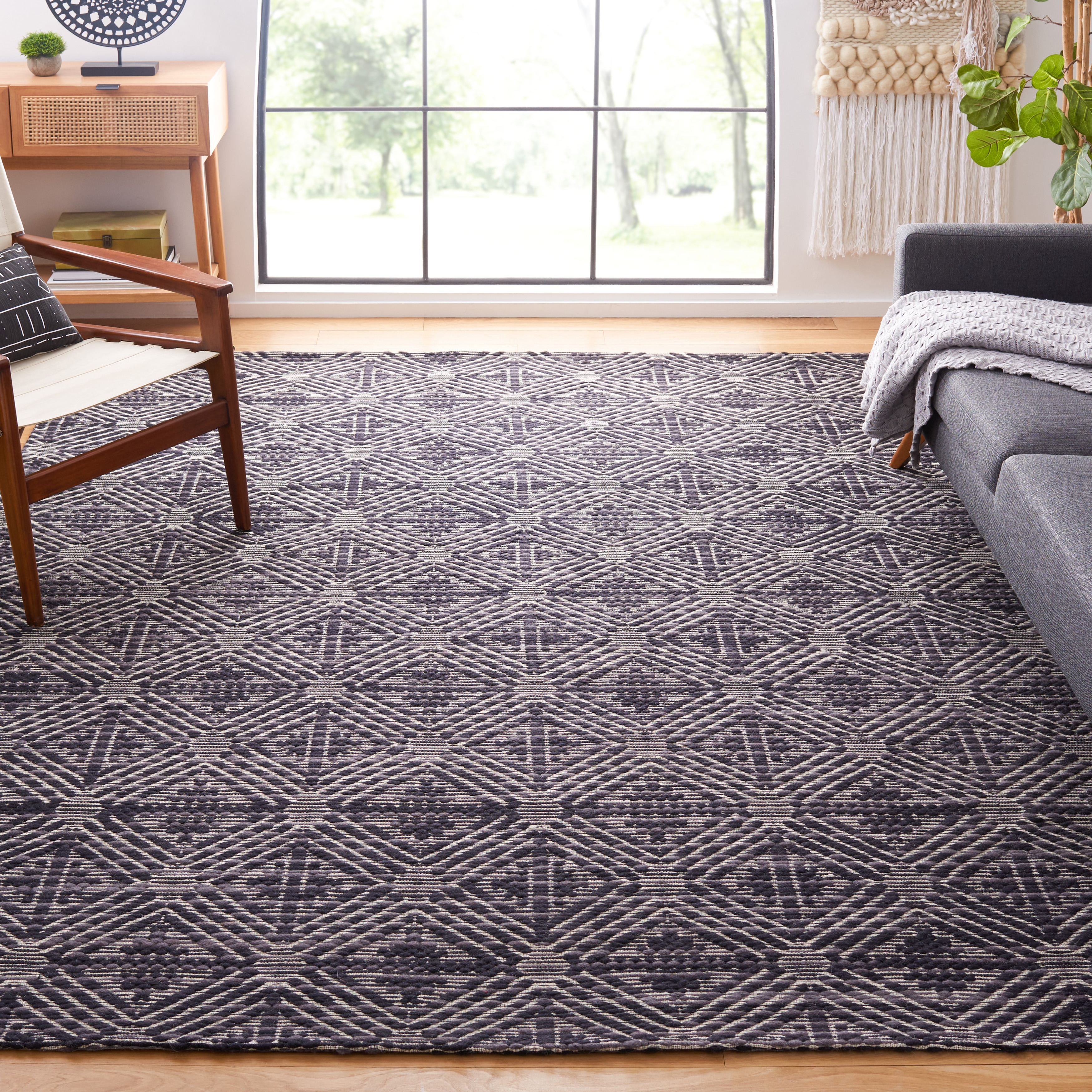 SAFAVIEH Handmade Marbella Beka Wool Rug