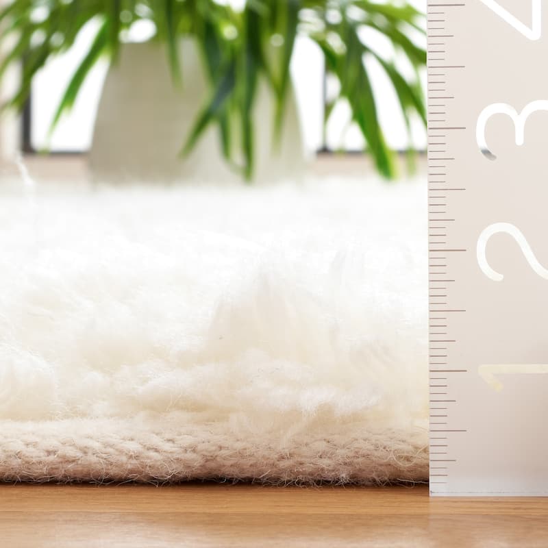 SAFAVIEH Handmade Casablanca Cove Shag Wool Rug