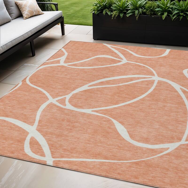 HomeRoots Abstract Transitional Rectangle Outdoor Rug - 5' X 8'