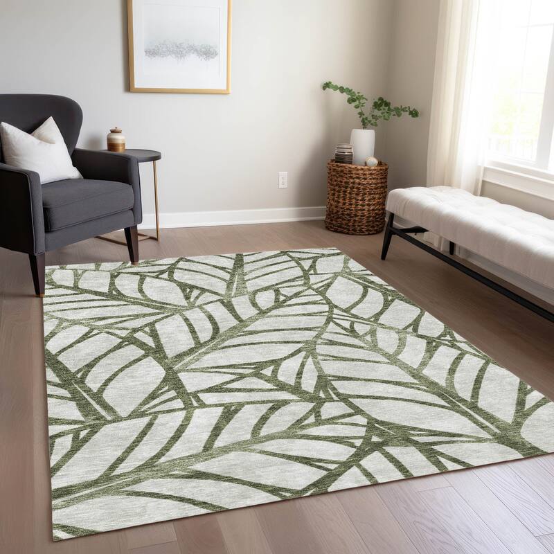 Machine Washable Indoor/ Outdoor Chantille Modern Palms Rug