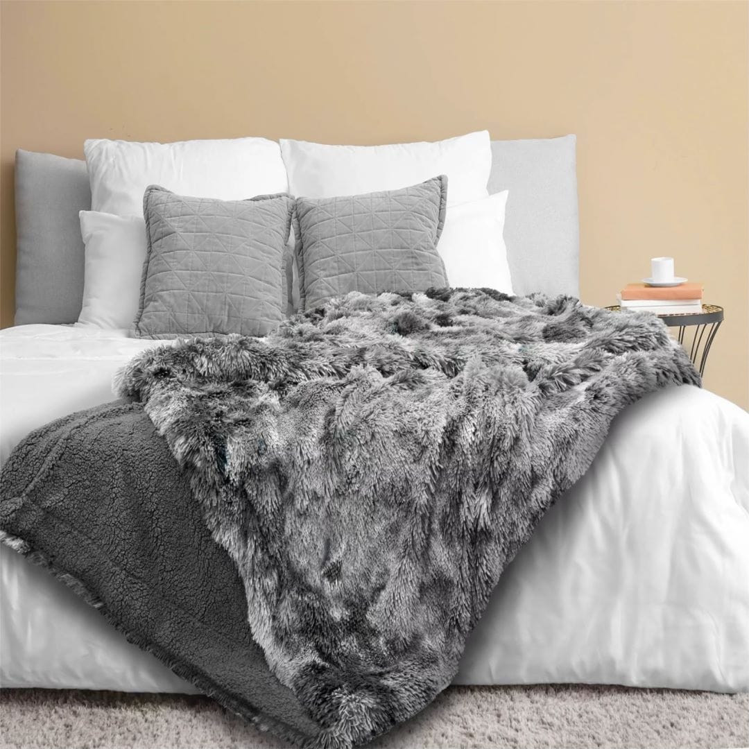 Soft Fluffy Faux Fur Bed Blanket, Tie-Dye-image