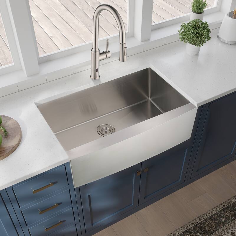 Farmhouse Apron Single Bowl Stainless Steel Kitchen Sink with Workstation