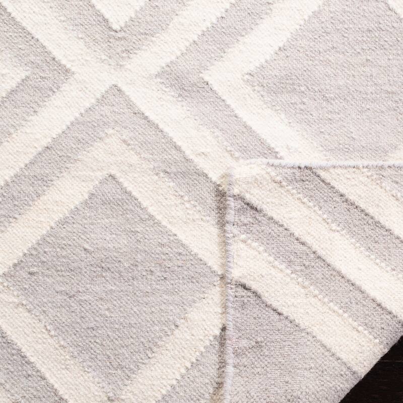SAFAVIEH Handmade Flatweave Dhurries Tracey Modern Moroccan Wool Rug