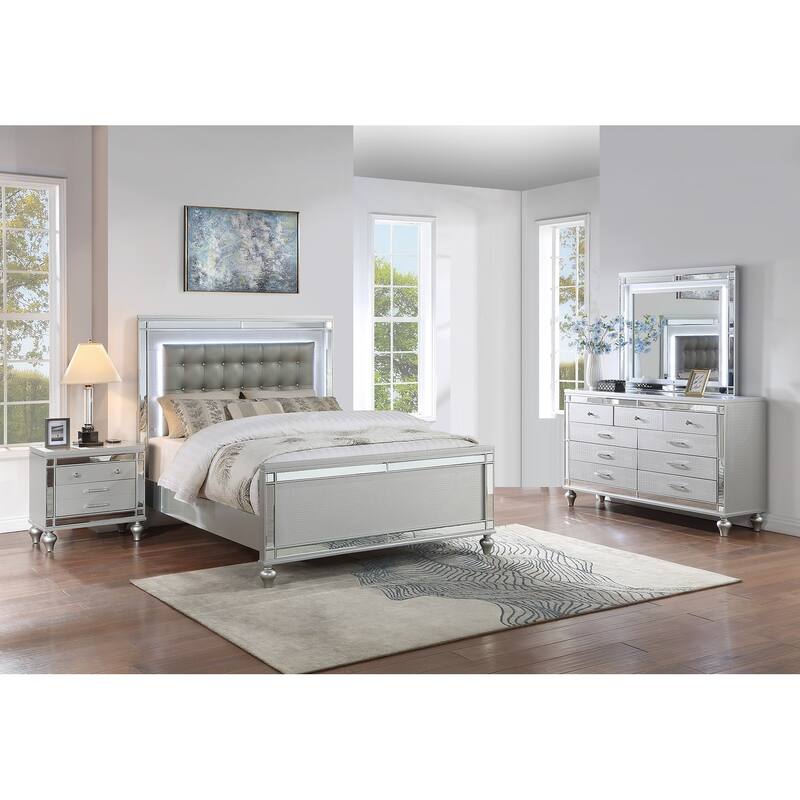 Contemporary Style 4pc Bed Set Glass Panel Round Handles Silver Bedroom Furniture