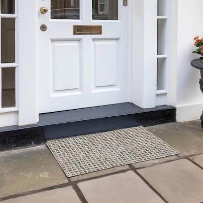 Machine Washable Indoor/ Outdoor Chantille Squares Rug