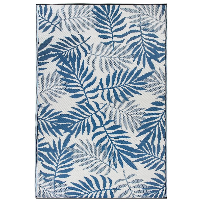World Rug Gallery Palm Leaves Reversible Recycled Plastic Outdoor Rugs