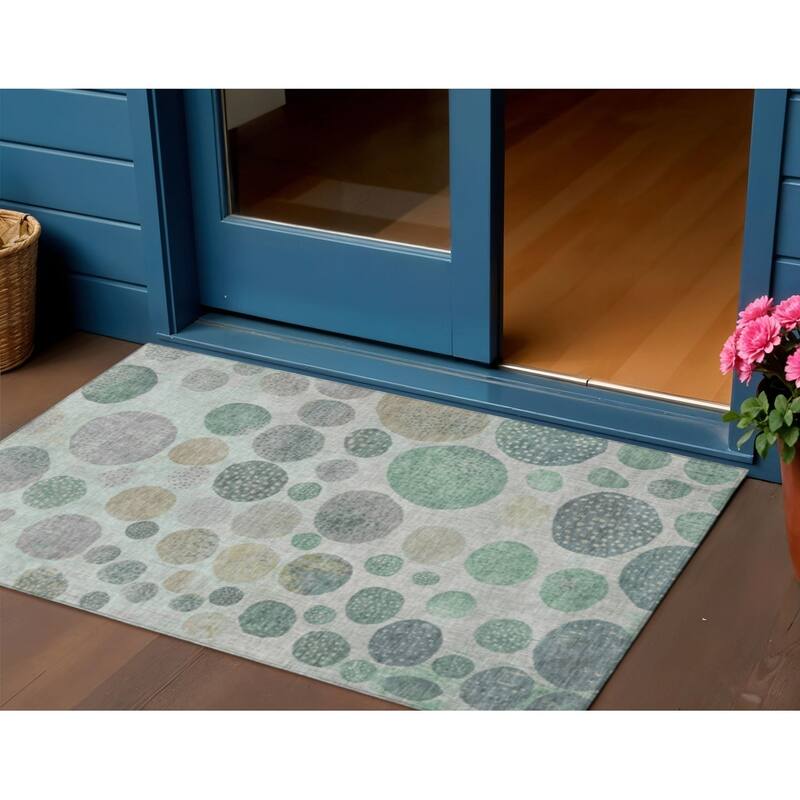 HomeRoots Geometric Transitional Rectangle Outdoor Rug - 3' x 5'