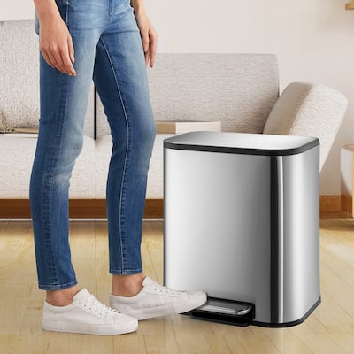 5.3 Gallon Trash Can