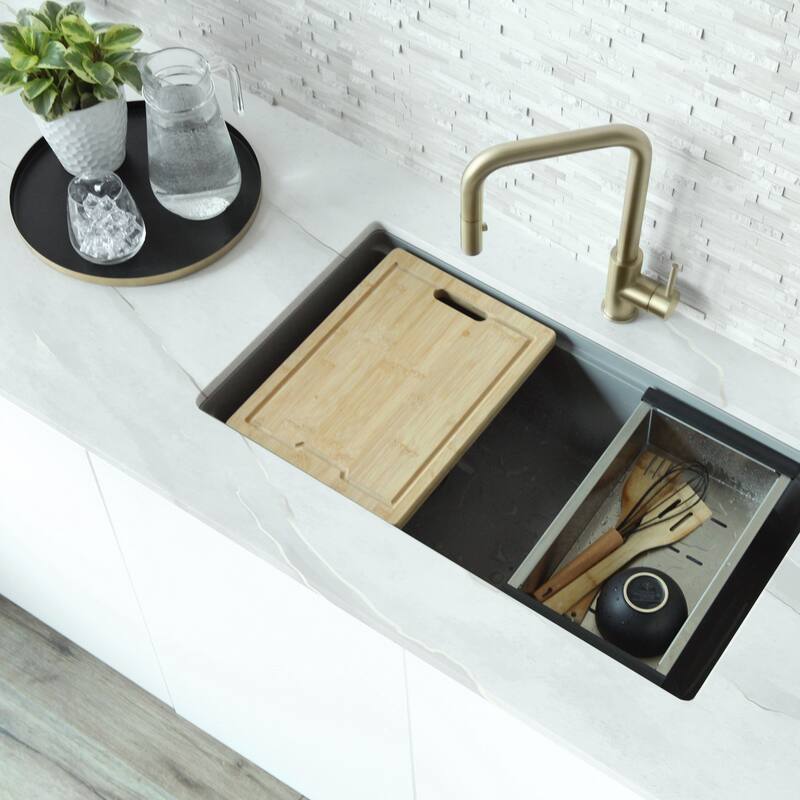 STYLISH Kitchen Sink Faucet Single Handle Pull Down Dual Mode in Stainless Steel - Faucet Height: 14 3/8" | Spout Height: 7 7/8"
