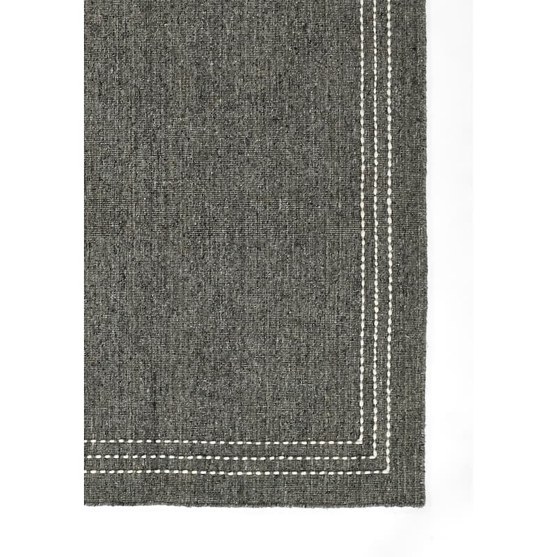 Momeni Oliver Solid Wool and Polyester Hand Loomed Area Rug