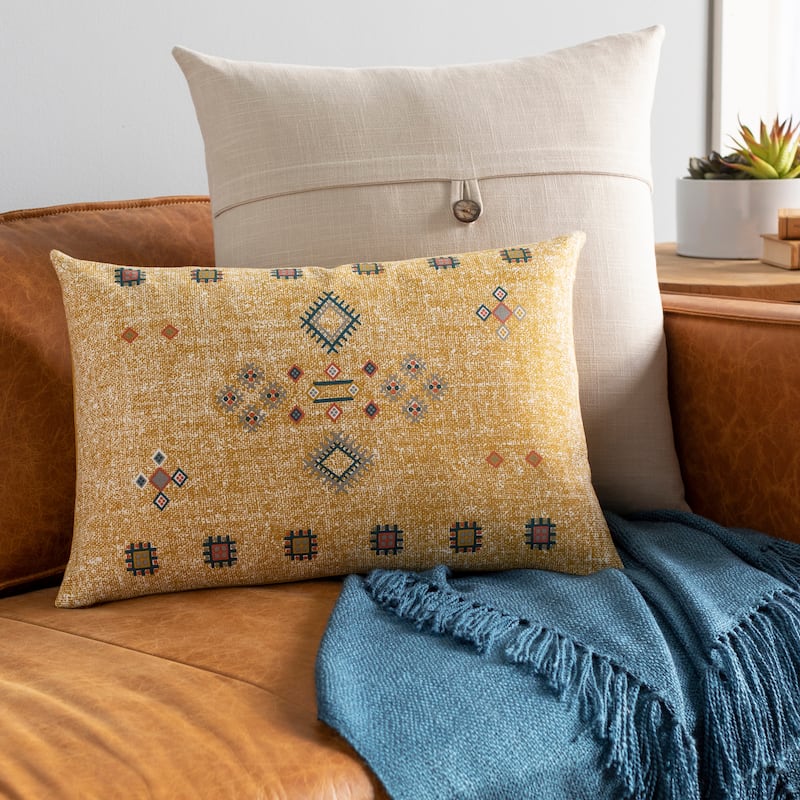 Artistic Weavers Martie Southwestern Print 13x20-inch Lumbar Throw Pillow