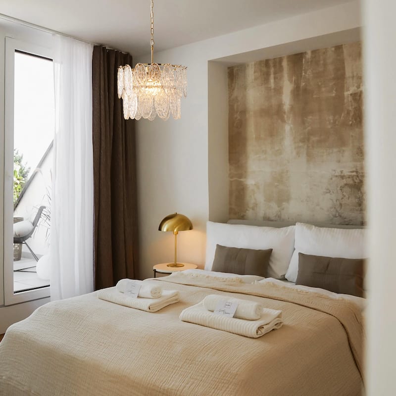 15.7" 2-Light Modern Luxury Gold Handmade Clear Textured Leaf-Shaped Glass Tiered Chandelier for Living Room, Dining Room