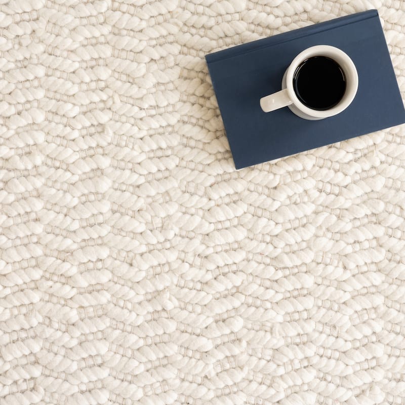Nuloom Glendora Hand Woven Chevron Area Rug