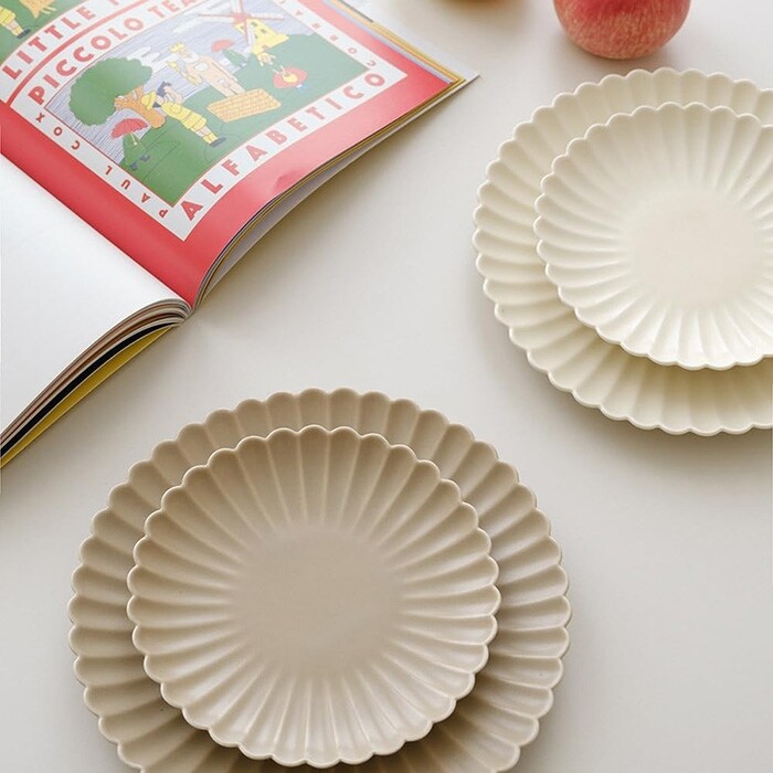 Dinner Plates Set of 6 9 inch Round Beige