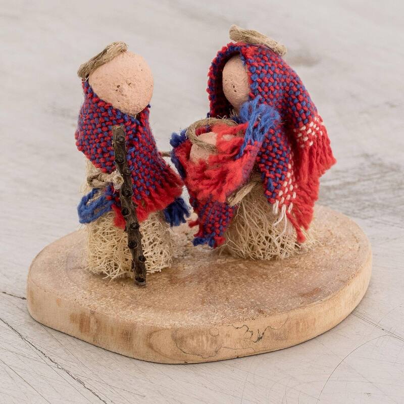 Novica Handmade Lovely Family Natural Fiber Nativity Sculpture