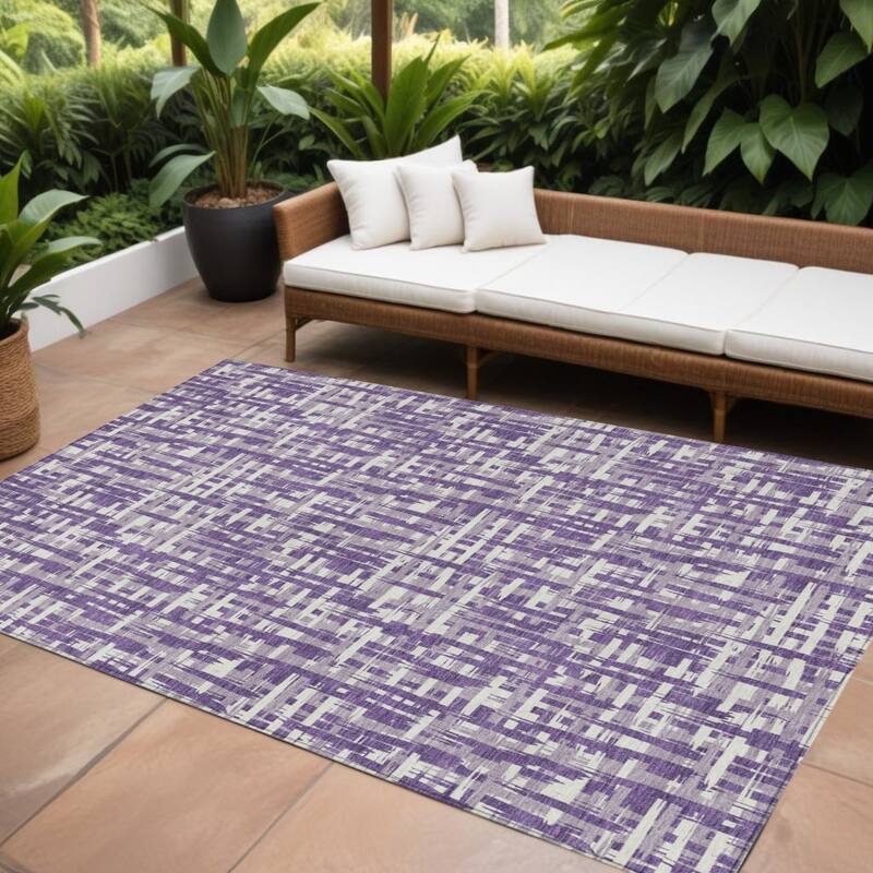 HomeRoots Abstract Transitional Rectangle Outdoor Rug - 10' X 14'