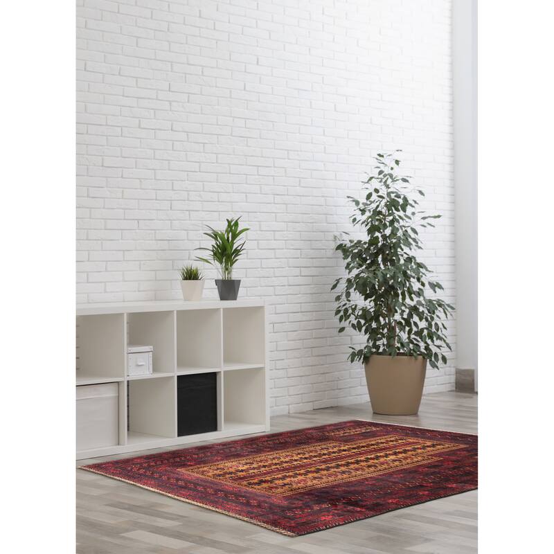 Teimani Brown Rug 3'6" x 4'9" - 3'6 x 4'9