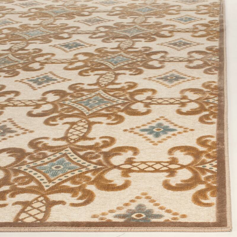 Martha Stewart by SAFAVIEH Gullu Ornate Viscose Rug