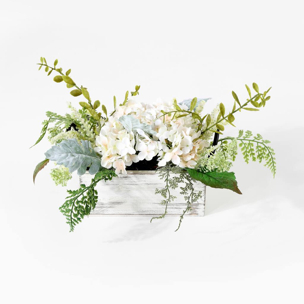 SAFAVIEH Lorie Faux 13-inch Hydrangea Potted Arrangement - 20" W x 11" D x 13" H - 20Wx11Dx13H