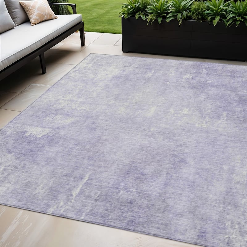 HomeRoots Abstract Transitional Rectangle Outdoor Rug - 5' X 8'