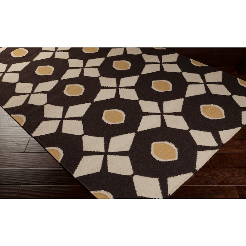 Hand-woven Salem Flatweave Wool Area Rug