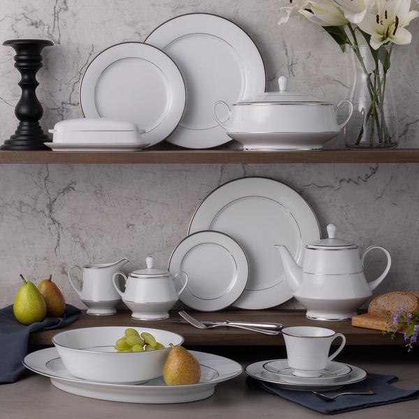 Noritake Spectrum 12-Piece Dinnerware Set, Service for 4 - Bed