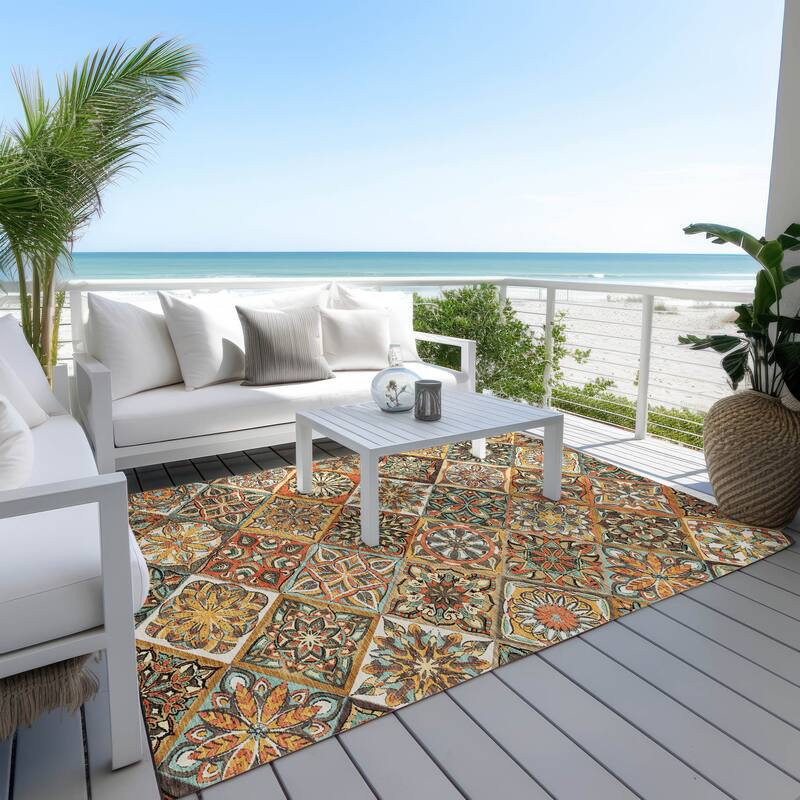 Machine Washable Indoor/ Outdoor Traditional Mosaic Chantille Rug