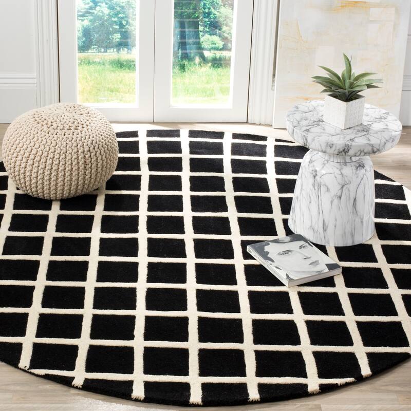 SAFAVIEH Handmade Chatham Retha Modern Moroccan Wool Rug