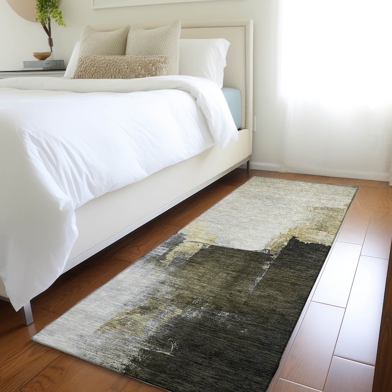 Machine Washable Indoor/ Outdoor Abstract Chantille Rug - Khaki - 2'3" x 7'6"