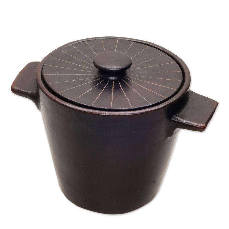 Handmade Lombok Delight Ceramic jar (Indonesia)