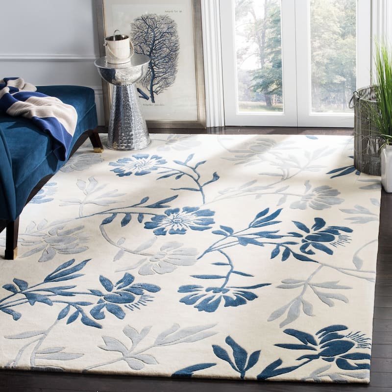 SAFAVIEH Handmade Capri Hillevi Modern Wool Rug