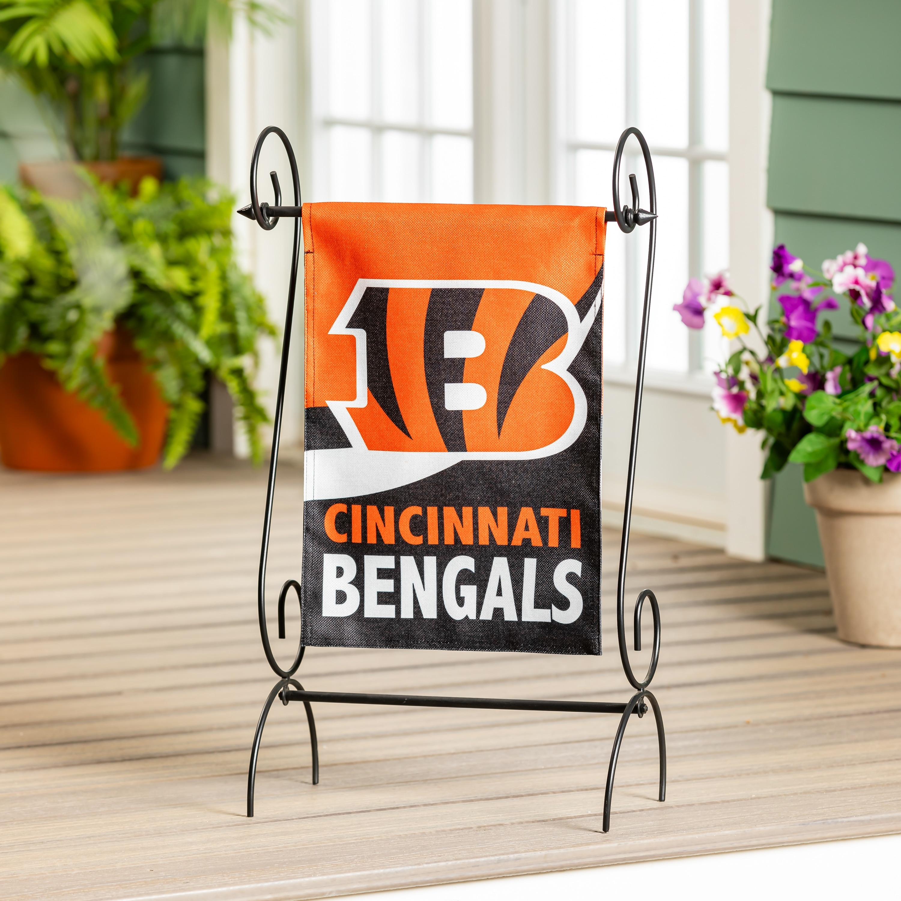 Cincinnati Bengals Burlap Flag Garden Size