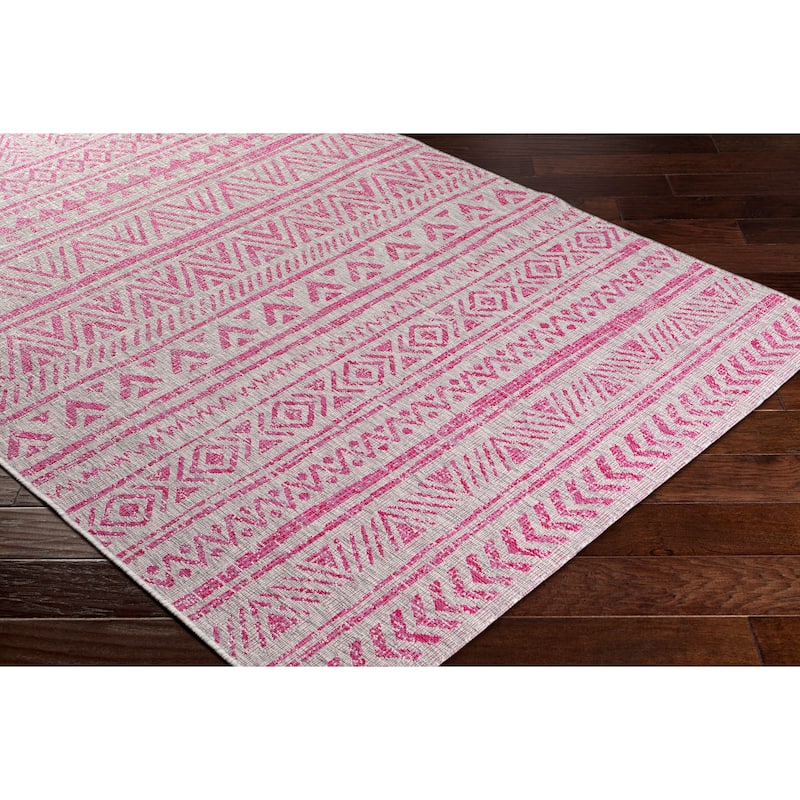 Livabliss Powlett Vintage Southwestern Indoor/ Outdoor Area Rug