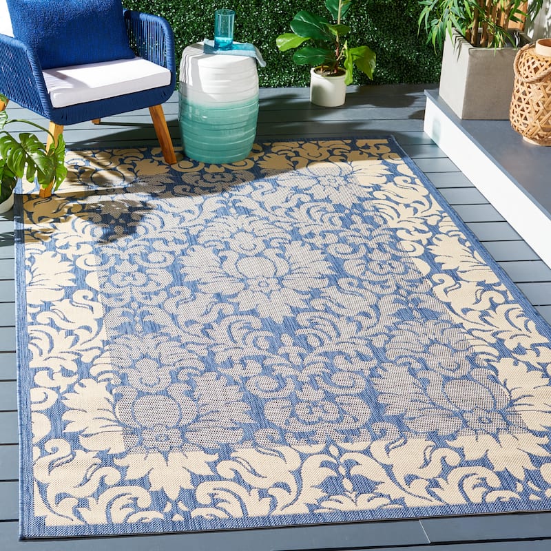 SAFAVIEH Courtyard Peggie Indoor/ Outdoor Patio Backyard Rug