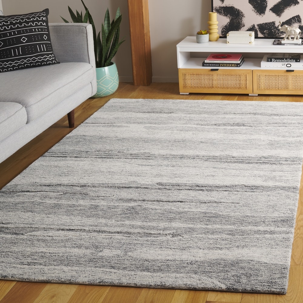 SAFAVIEH Handmade Ebony Barteldina Modern & Contemporary Wool Rug
