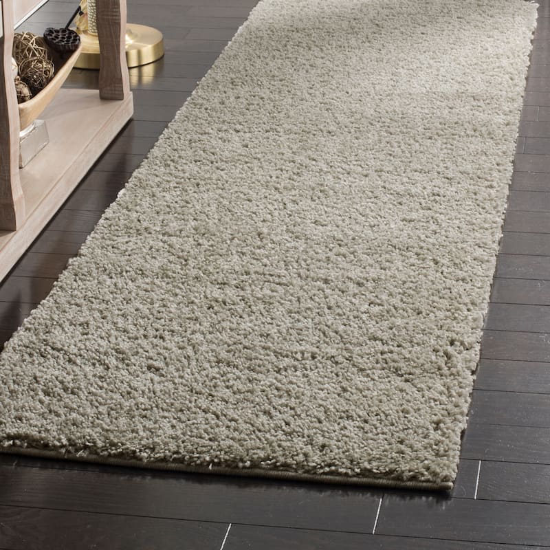 SAFAVIEH Arizona Shag Mechtilde 1.6-inch Thick Rug - 2'3" x 8' Runner - Silver