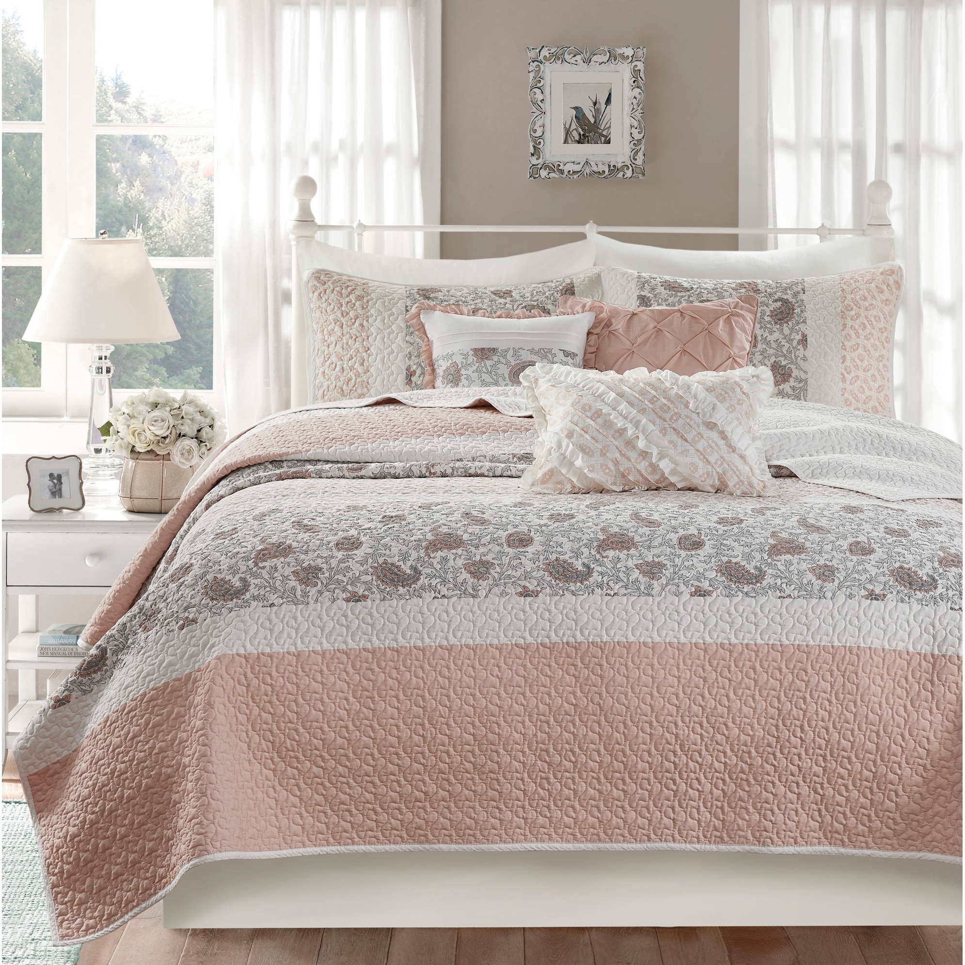 Madison Park Vanessa 6 Piece Cotton Percale Quilt Set with Throw Pillows -  On Sale - Bed Bath & Beyond - 20830781