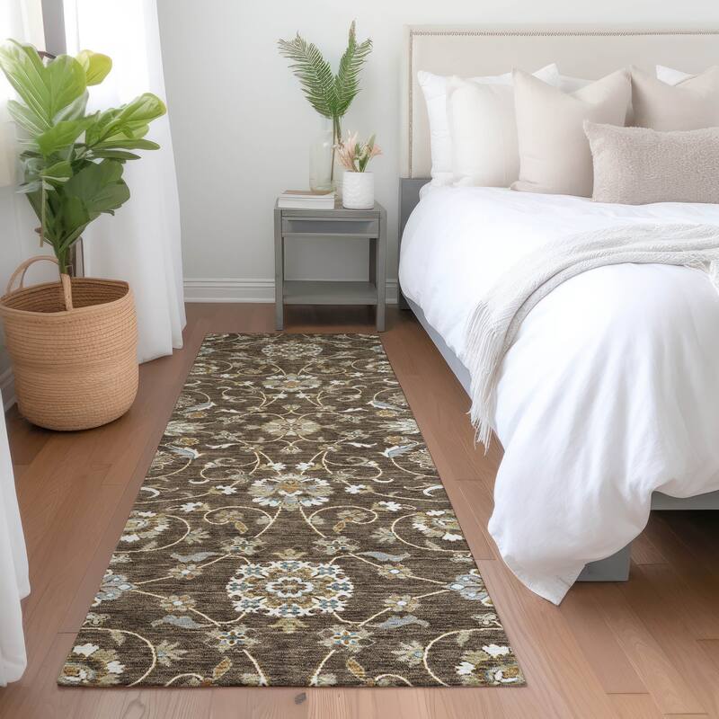 Machine Washable Indoor/ Outdoor Traditional KashanChantille Rug - Chocolate - 2'3" x 7'6"