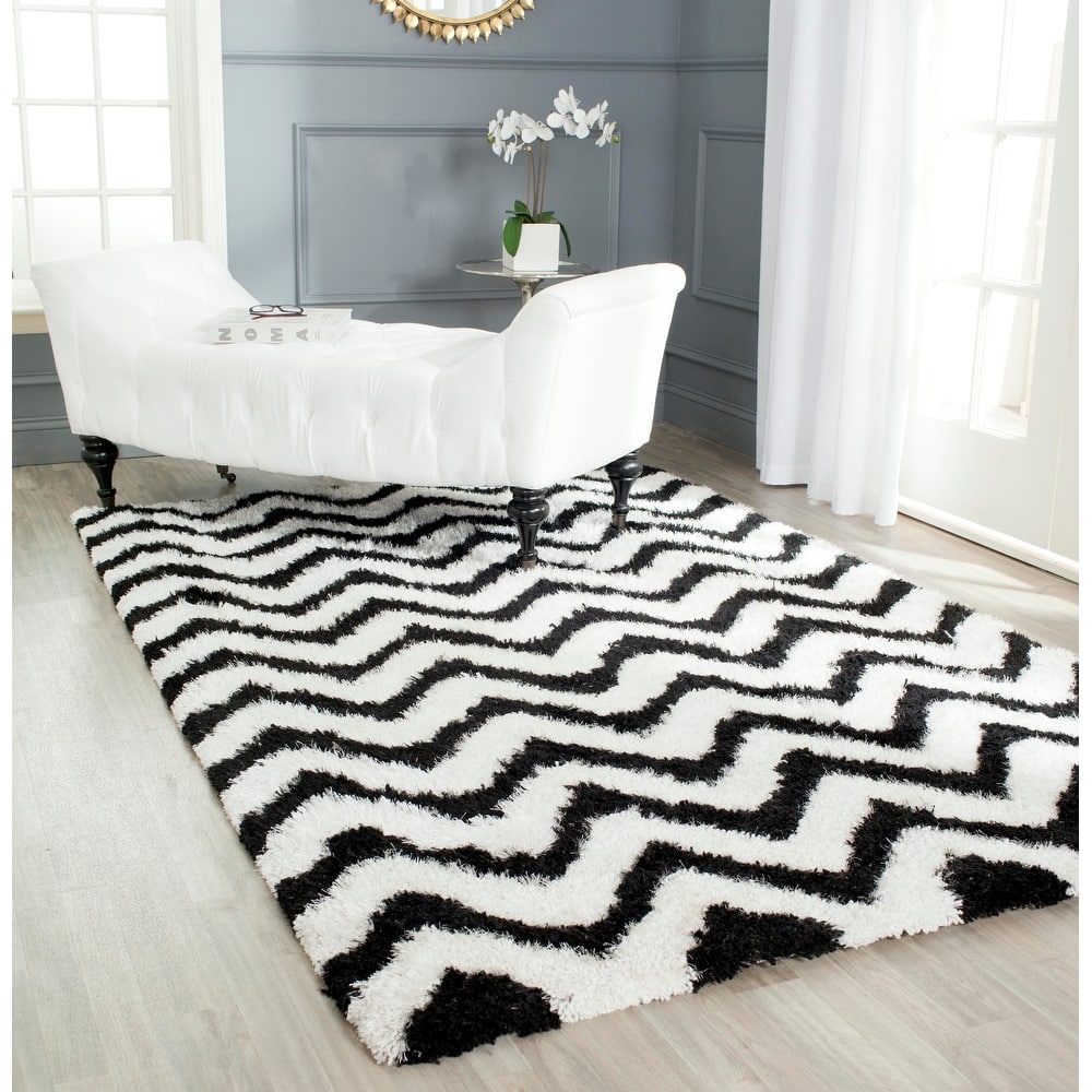 SAFAVIEH Handmade Barcelona Shag Rayya Polyester Rug