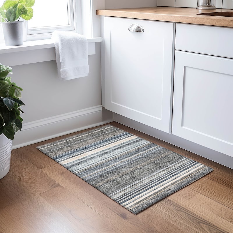 Machine Washable Indoor/ Outdoor Ombre Stripes Chantille Rug