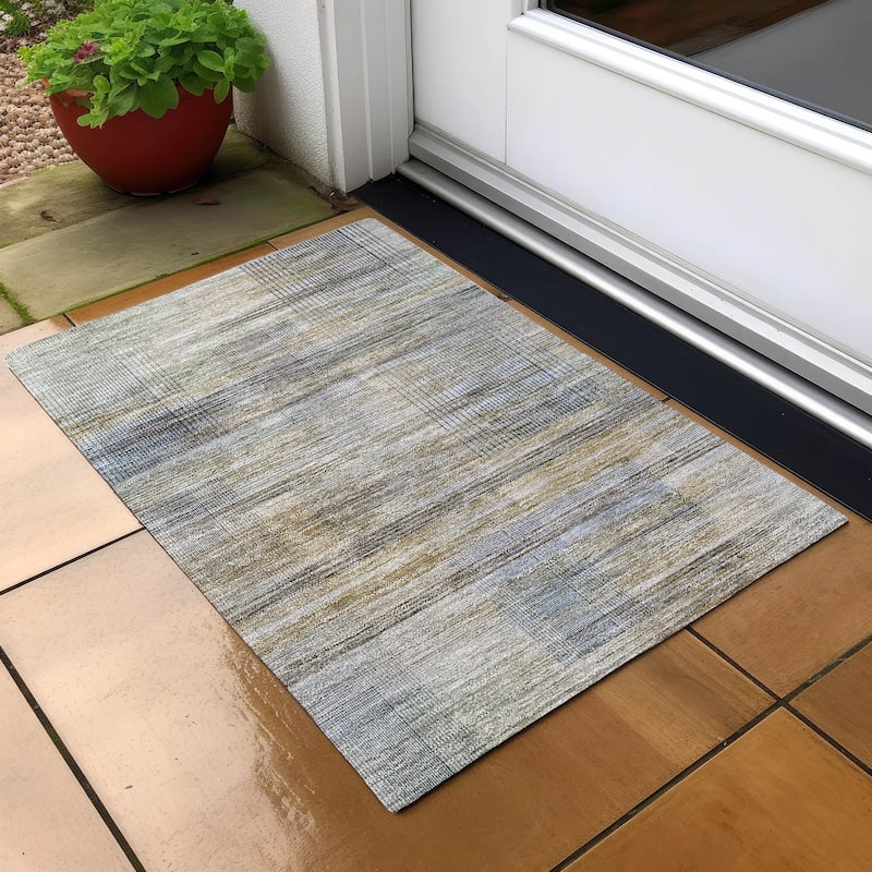 Machine Washable Indoor/ Outdoor Chantille Contemporary Imprints Rug - Khaki - 1'8" x 2'6"