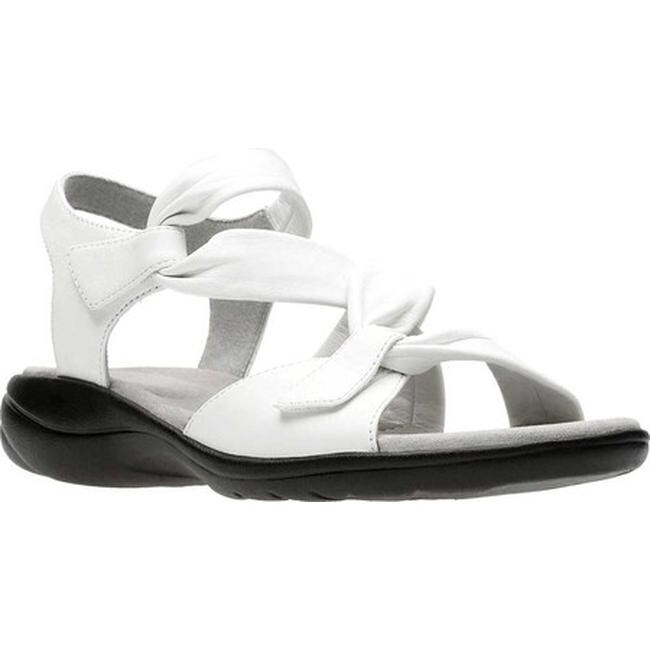 white sandals size 5.5
