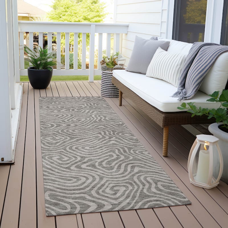 Machine Washable Indoor/ Outdoor Modern Trance Chantille Rug