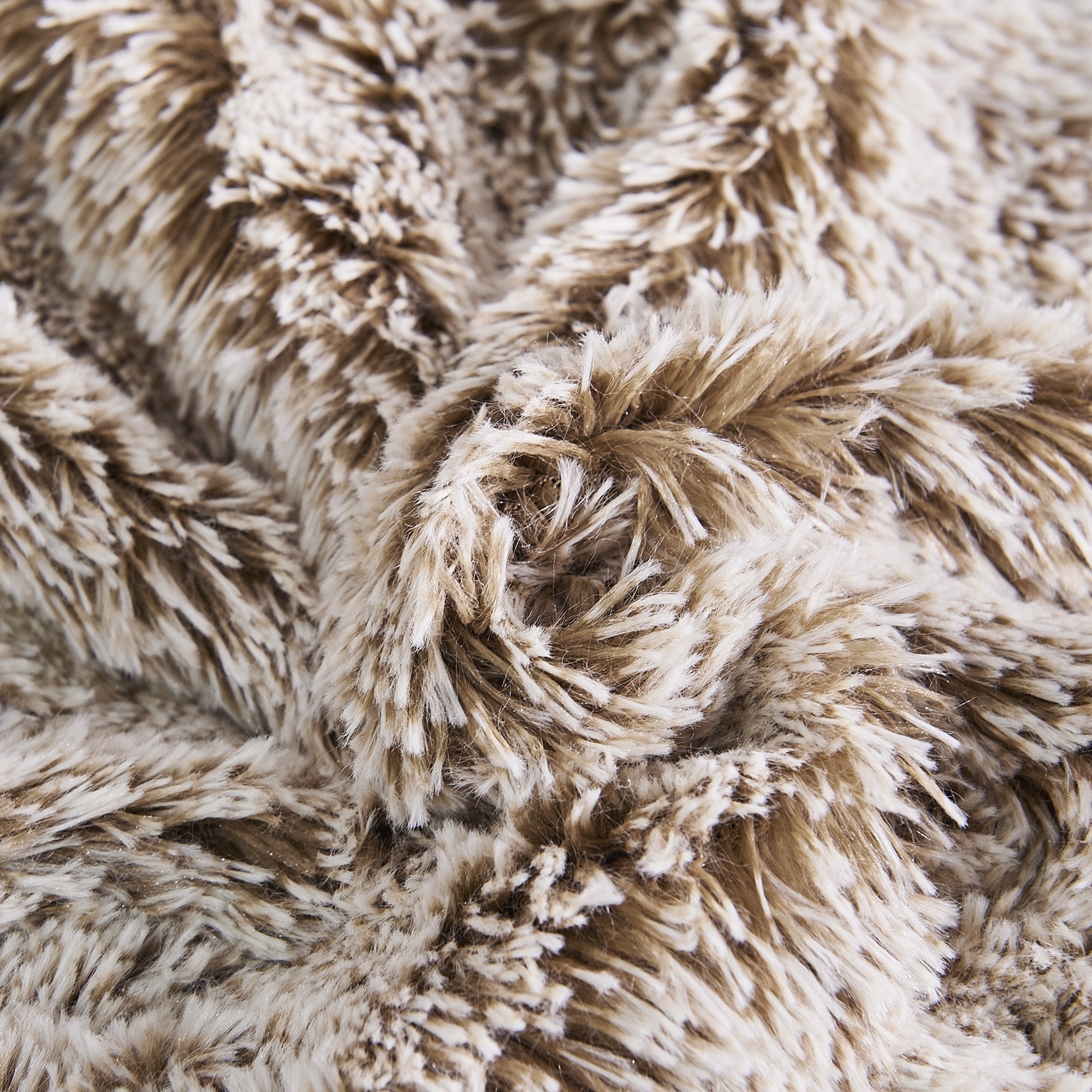 Ugg mammoth faux hotsell fur throw blanket