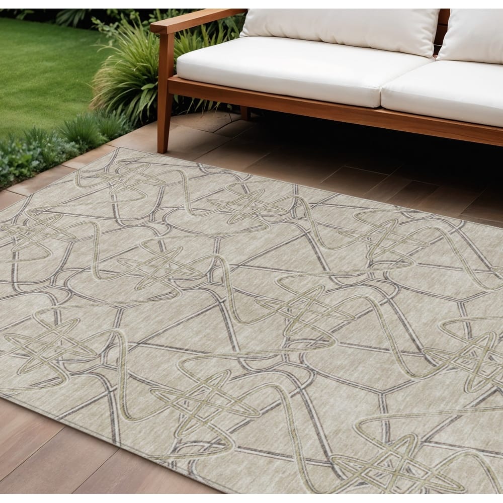 HomeRoots Geometric Contemporary Rectangle Outdoor Rug