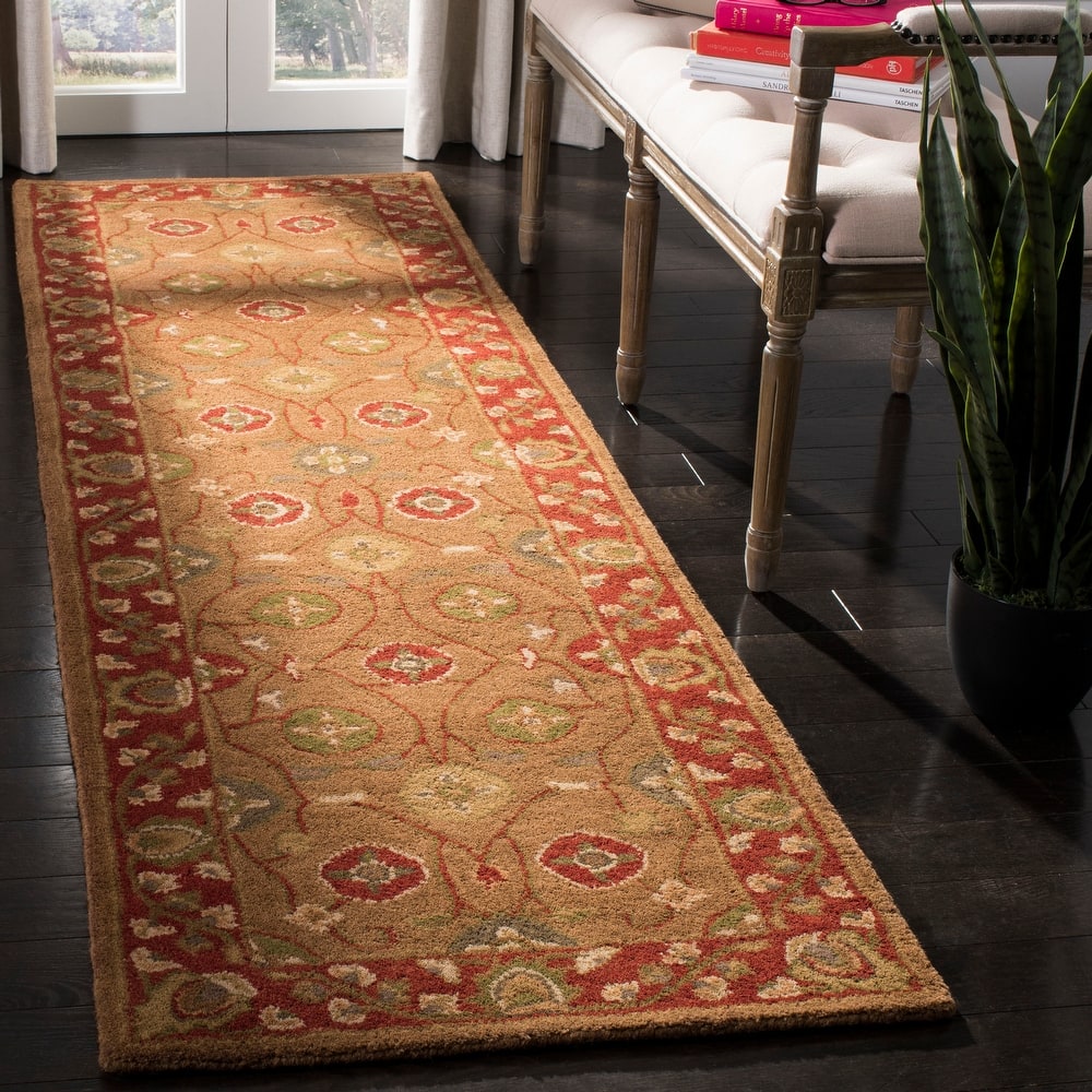 SAFAVIEH Handmade Heritage Field Flowers Traditional Oriental Wool Rug
