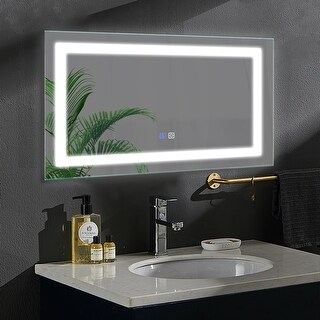 Night light for bathroom shaver socket outlet